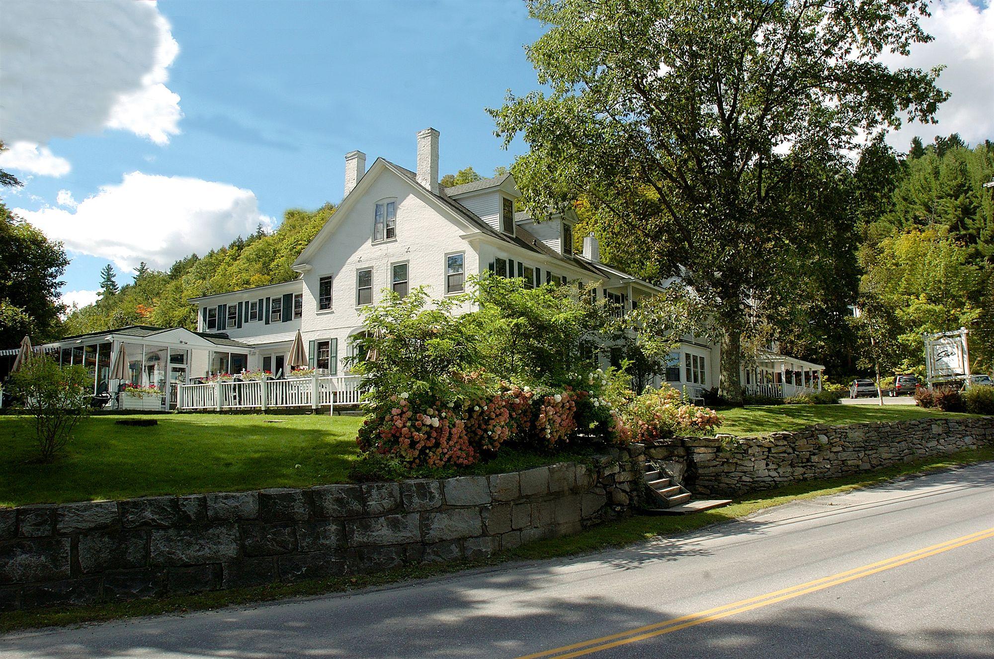 The Stowe Village Inn Bagian luar foto
